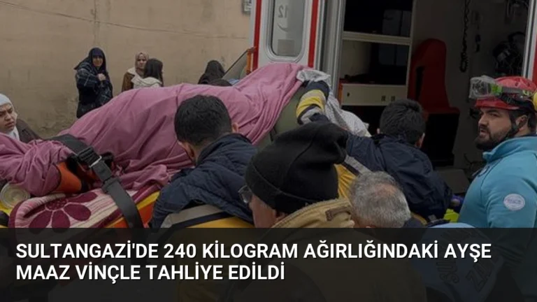Sultangazi’de 240 Kilogram Ağırlığındaki Ayşe Maaz Vinçle Tahliye Edildi